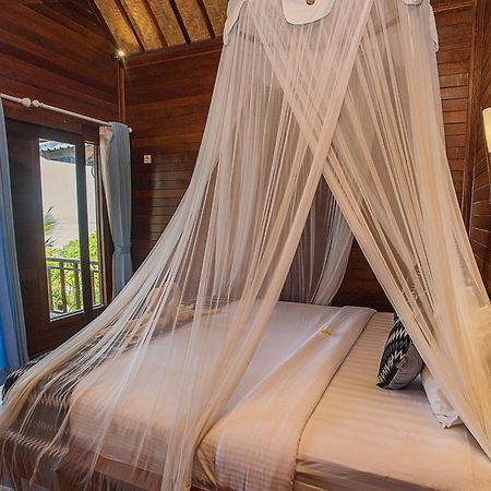 Tawe Ocean Blue Villa Lembongan מראה חיצוני תמונה