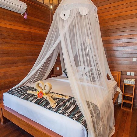Tawe Ocean Blue Villa Lembongan מראה חיצוני תמונה
